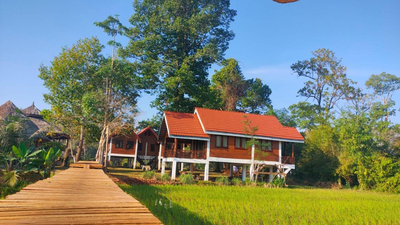 Bolaven Garden Bungalow And Tent - Tad Lo Ban Kiangtat Exterior photo