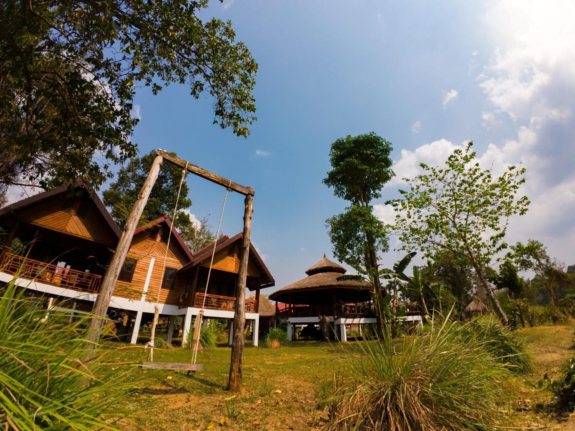 Bolaven Garden Bungalow And Tent - Tad Lo Ban Kiangtat Exterior photo